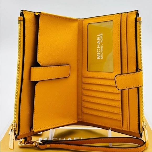 Michael Kors Large Double Zip Wallet Wristlet
Jasmine Yellow - Picture 7 of 9